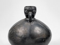 Ame Ker 190  Ame Ker 190, Peru, Nordküste, Chimú, Chimú/Inka, Späte Zwischenperiode bis Später Horizont, ca. 1000-1470 bis 1470-1532 n. Chr., Krug, Ton, H. 24,5 cm, Dm ca. 21,8 cm : Museumsfoto: Claus Cordes, Bestandskatalog Ethnologie